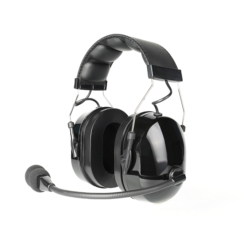 RAN-3000Q heavy headphone RAN-3000Q heavy headphone with soft head padding and a 3.5mm audio jack