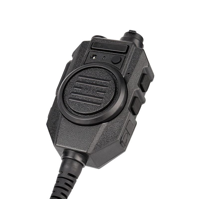 IP67 rating RSM-600 speaker mic with a large round PTT button, designed for use with gloves or by users with large hands IP67 rating RSM-600 speaker mic with a large round PTT button, designed for use with gloves or by users with large hands