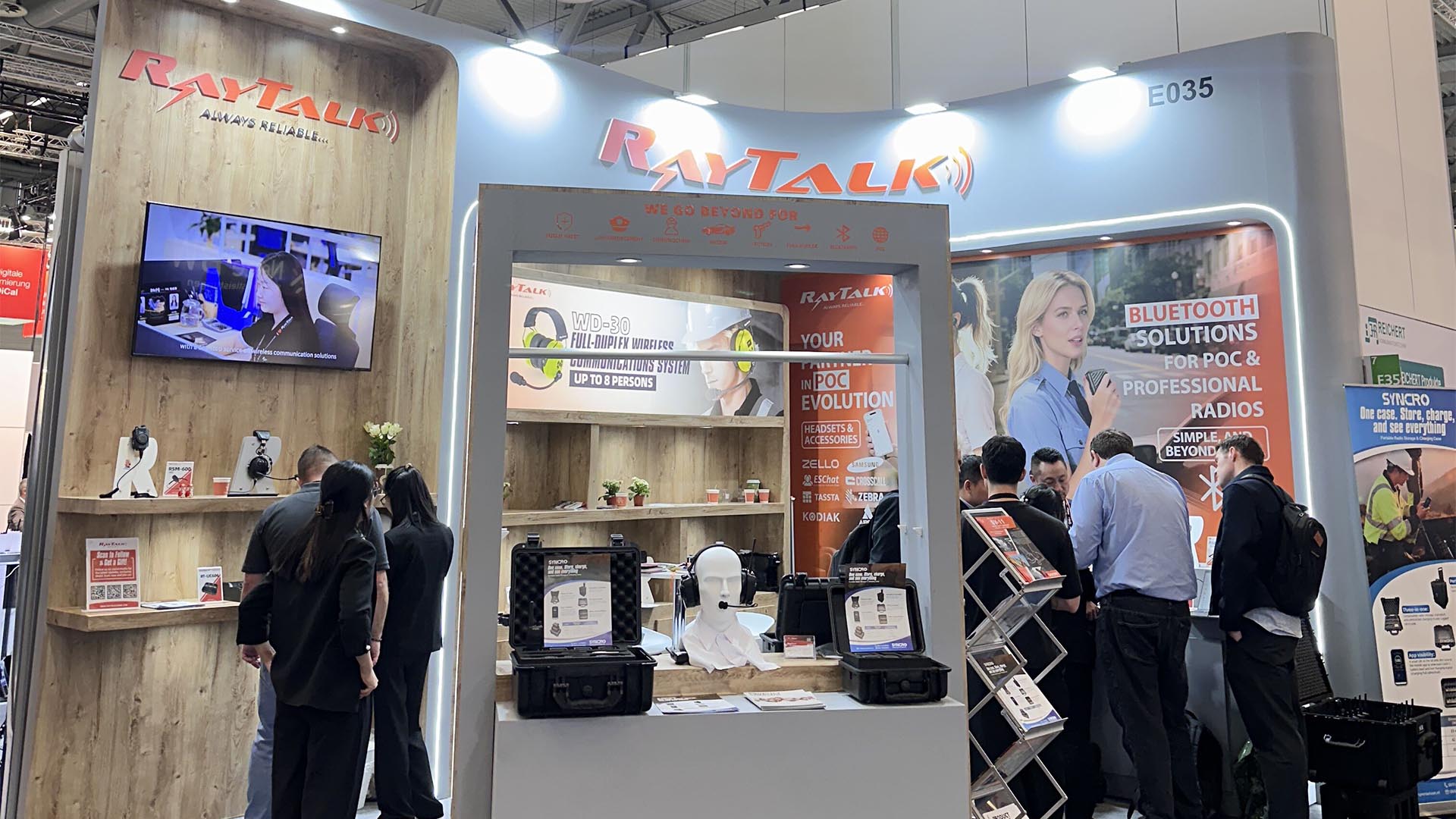At PMRExpo 2025, many visitors stopped by the RayTalk booth to experience our two-way radio accessories.